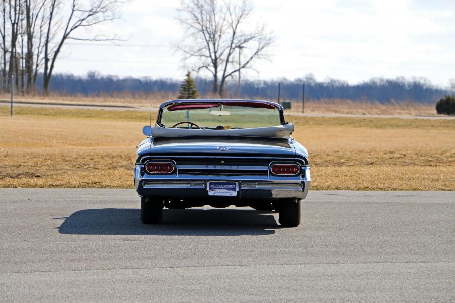  Buick Electra 225 Convertible (4867) 1961 года  (фото 2 из 10)